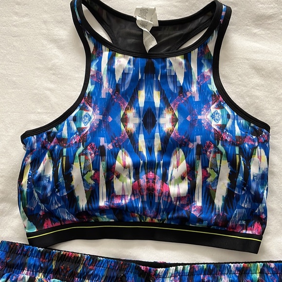 Fabletics outfit bundle - Picture 2 of 5